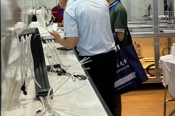 无尘拖链品牌定制提升洁净环境效率(图2) image