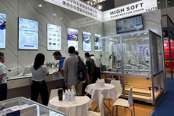 无尘拖链品牌定制提升洁净环境效率(图1) featured image