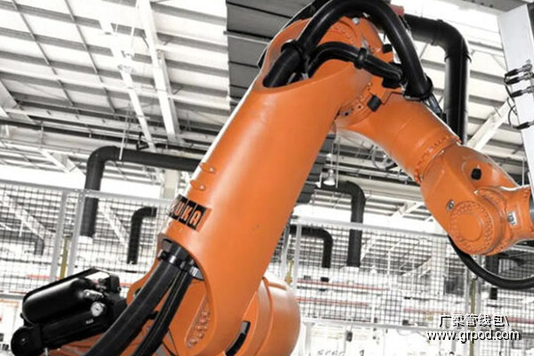 智能机器人管线包推动电缆系统的保护与效率提升(图2) image